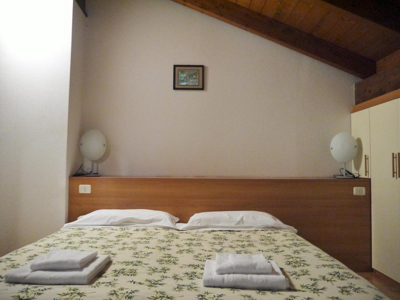 Hotel Oasi มูเจีย ภายนอก รูปภาพ