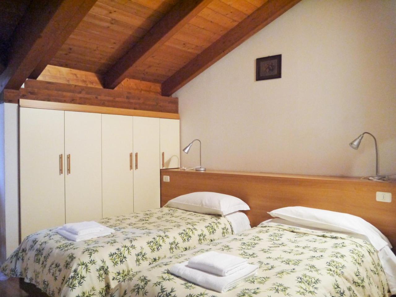 Hotel Oasi มูเจีย ภายนอก รูปภาพ